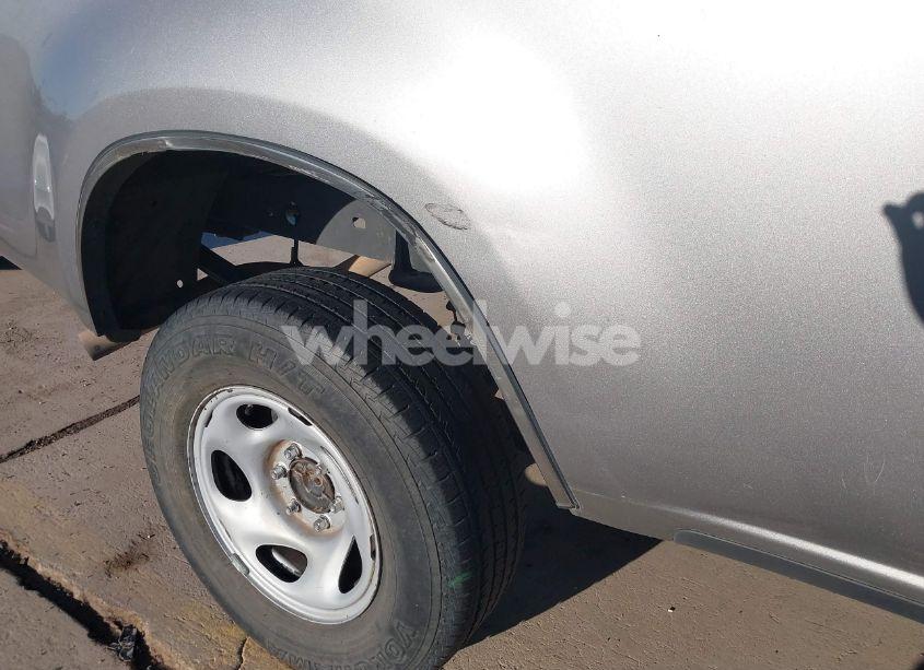 Photo 18 of 2006 Toyota Tundra SR5 V8 (VIN 5TBET341X6S514065)