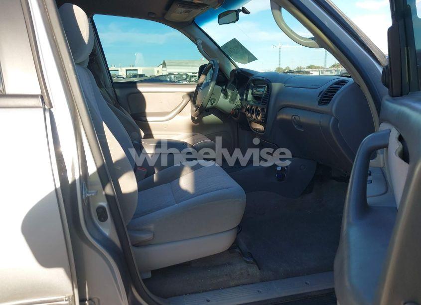 Photo 5 of 2006 Toyota Tundra SR5 V8 (VIN 5TBET341X6S514065)