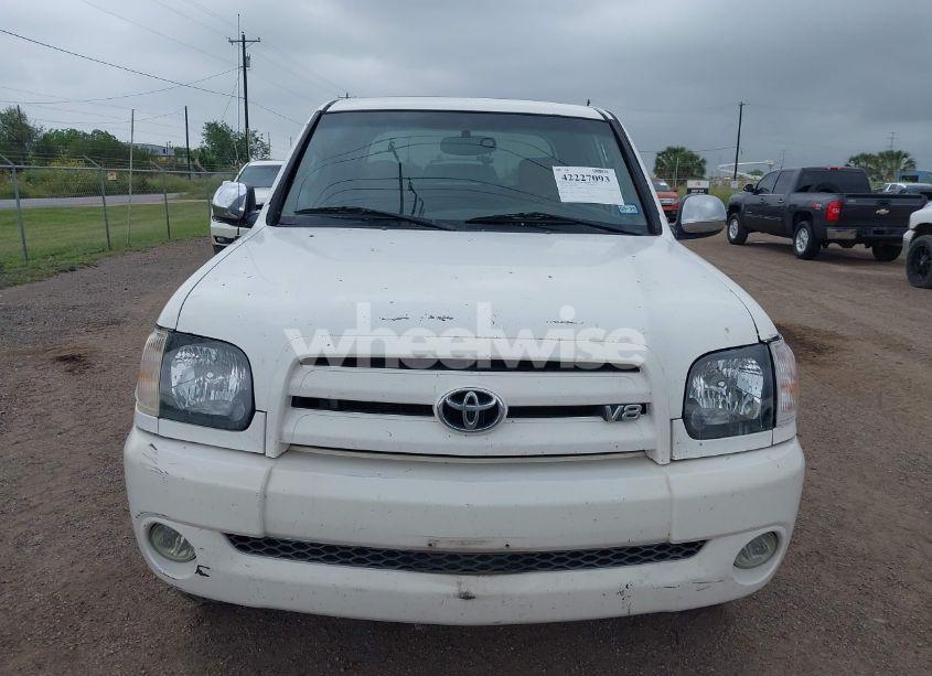 Photo 11 of 2005 Toyota Tundra LIMITED V8 (VIN 5TBET38135S481757)