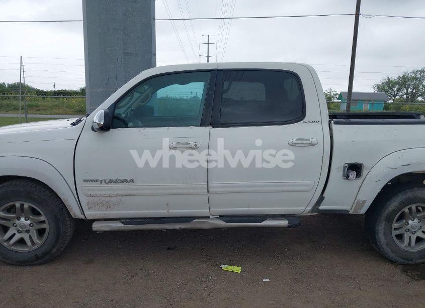 Photo 13 of 2005 Toyota Tundra LIMITED V8 (VIN 5TBET38135S481757)