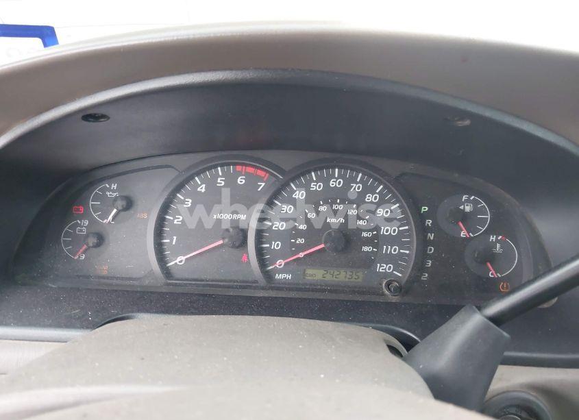 Photo 6 of 2005 Toyota Tundra LIMITED V8 (VIN 5TBET38135S481757)