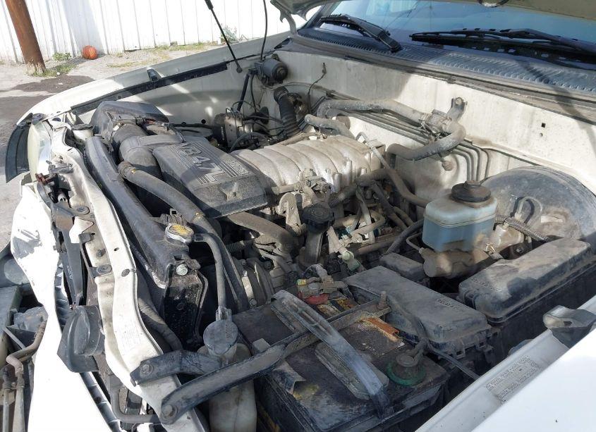 Photo 10 of 2004 Toyota Tundra LIMITED V8 (VIN 5TBET38154S441808)