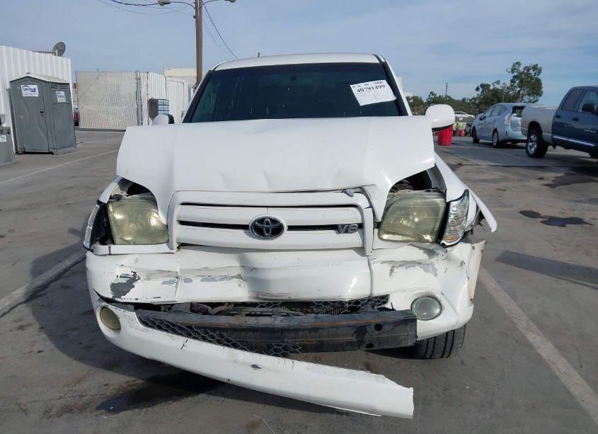 Photo 12 of 2004 Toyota Tundra LIMITED V8 (VIN 5TBET38154S441808)