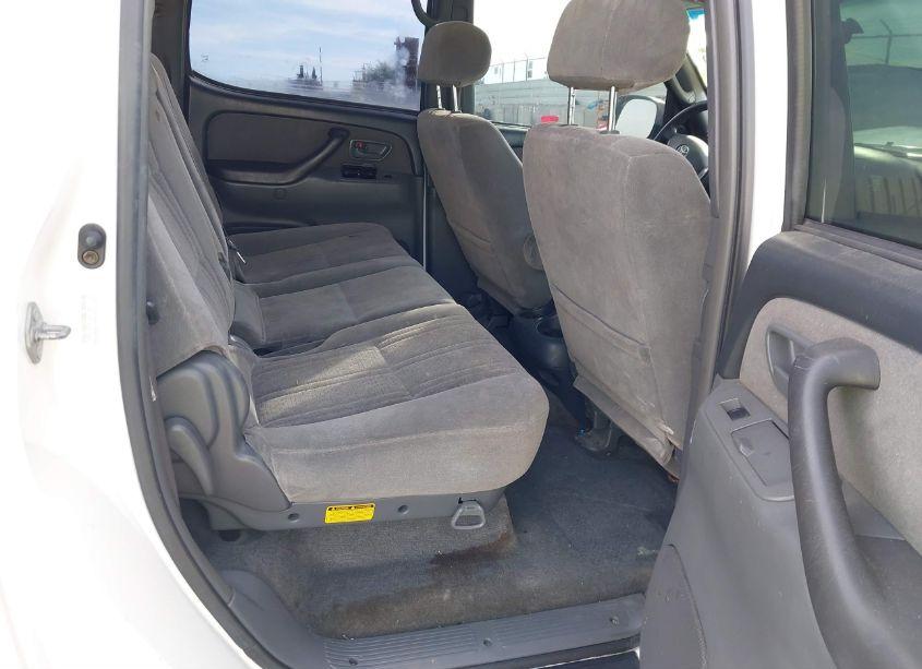 Photo 8 of 2004 Toyota Tundra LIMITED V8 (VIN 5TBET38154S441808)