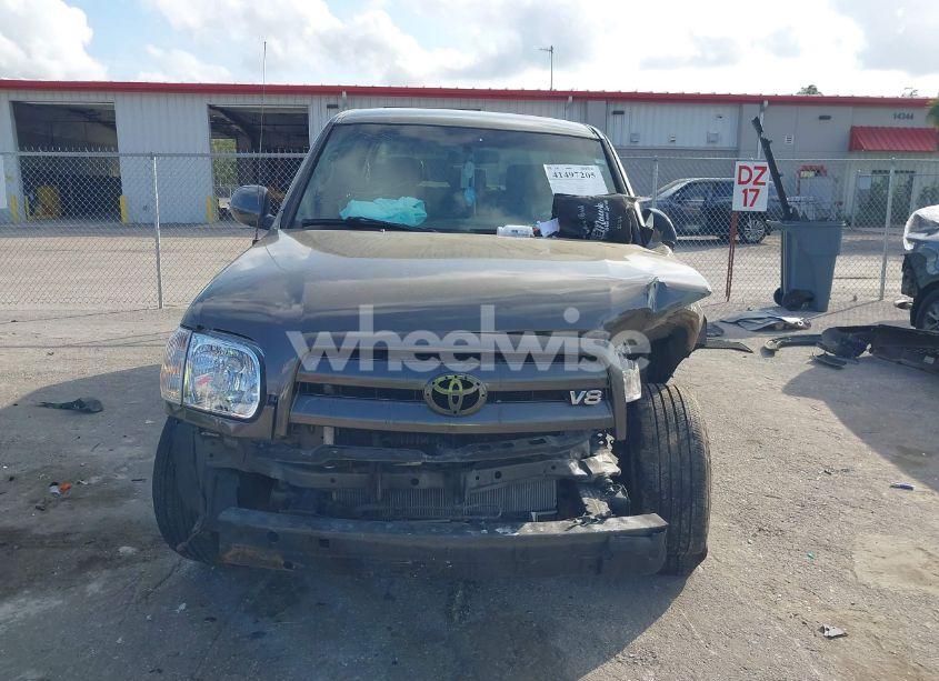 Photo 12 of 2005 Toyota Tundra LIMITED V8 (VIN 5TBET38185S478675)