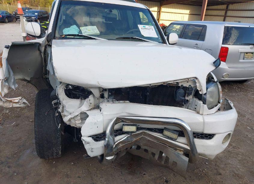 Photo 12 of 2005 Toyota Tundra LIMITED V8 (VIN 5TBET38185S496223)