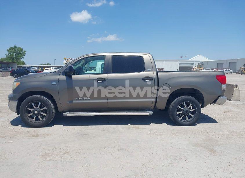 Photo 14 of 2007 Toyota Tundra SR5 4.7L V8 (VIN 5TBET54127S456188)