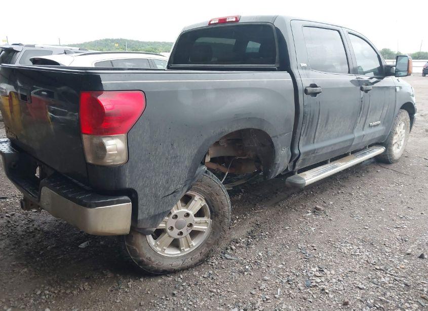 Photo 4 of 2007 Toyota Tundra SR5 4.7L V8 (VIN 5TBET54157S455245)