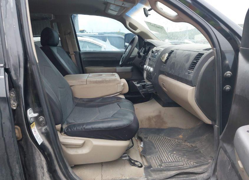 Photo 5 of 2007 Toyota Tundra SR5 4.7L V8 (VIN 5TBET54157S455245)