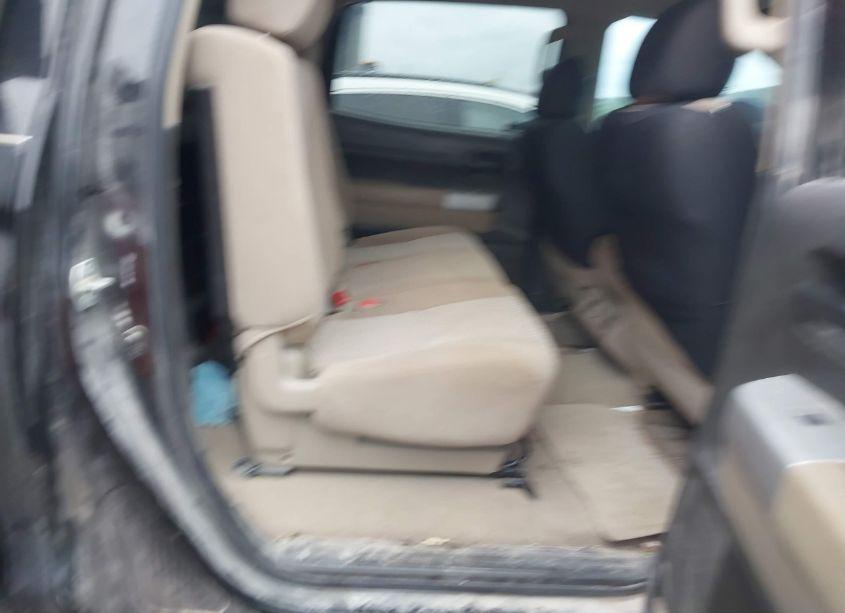 Photo 8 of 2007 Toyota Tundra SR5 4.7L V8 (VIN 5TBET54157S455245)