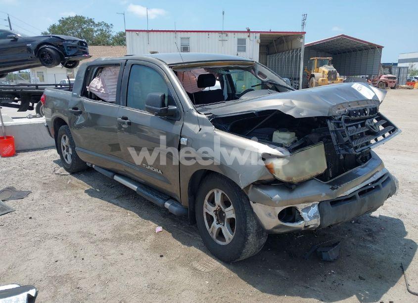 2007 Toyota Tundra SR5 4.7L V8 (VIN 5TBET54197S454714) main photo