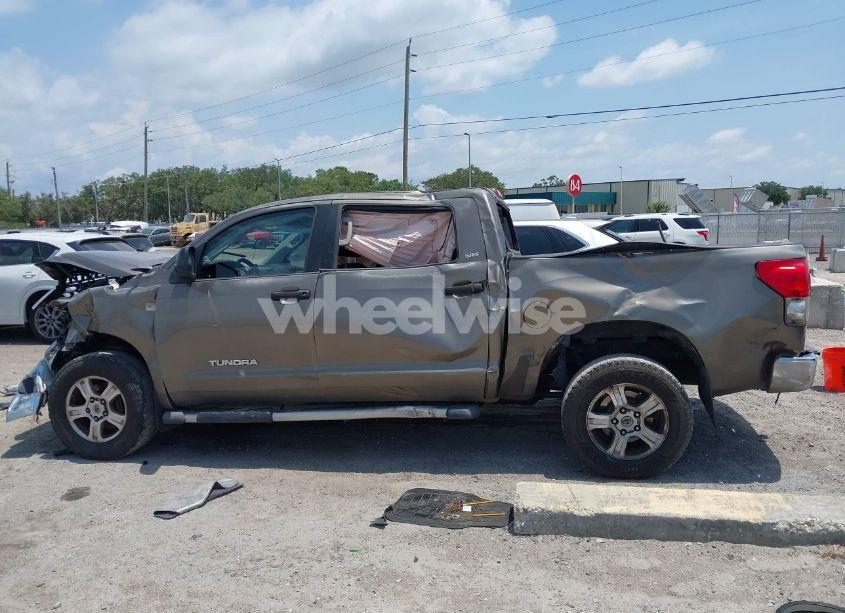 Photo 15 of 2007 Toyota Tundra SR5 4.7L V8 (VIN 5TBET54197S454714)