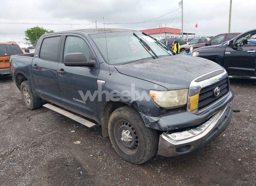 2007 Toyota Tundra SR5 5.7L V8 (VIN 5TBEV54117S472263) main photo
