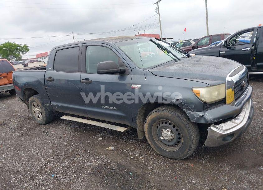 Photo 13 of 2007 Toyota Tundra SR5 5.7L V8 (VIN 5TBEV54117S472263)
