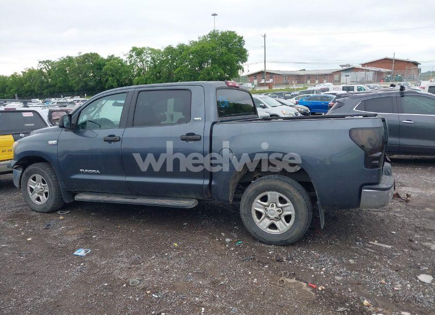 Photo 14 of 2007 Toyota Tundra SR5 5.7L V8 (VIN 5TBEV54117S472263)