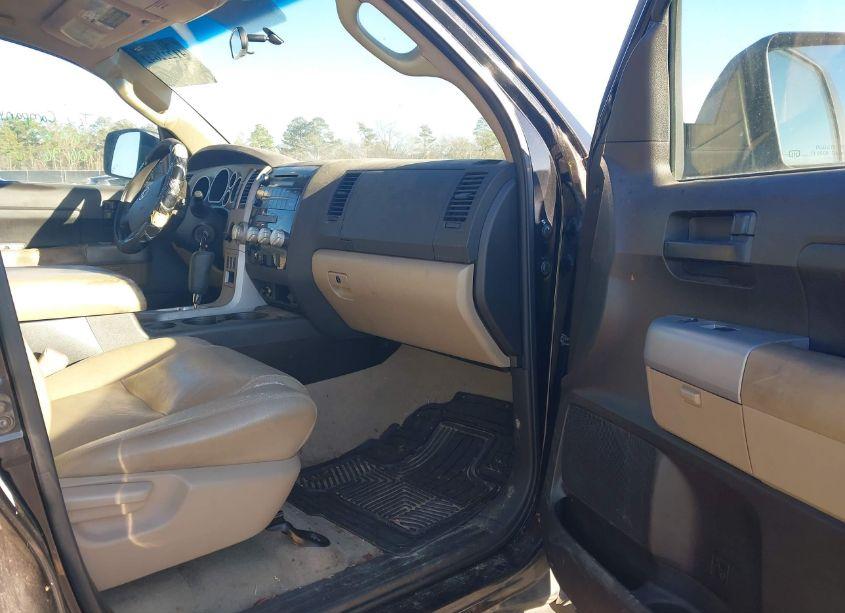 Photo 5 of 2008 Toyota Tundra SR5 5.7L V8 (VIN 5TBEV54138S479619)