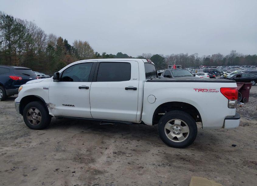 Photo 14 of 2007 Toyota Tundra SR5 5.7L V8 (VIN 5TBEV54177S467245)