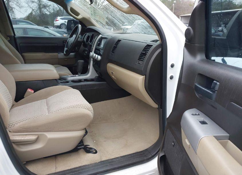 Photo 5 of 2007 Toyota Tundra SR5 5.7L V8 (VIN 5TBEV54177S467245)