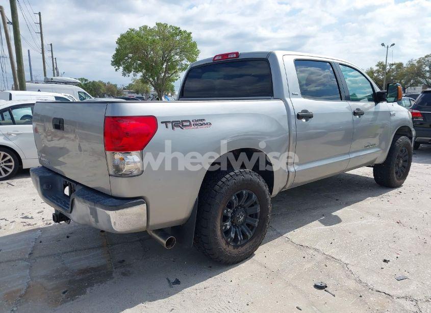 Photo 4 of 2007 Toyota Tundra SR5 5.7L V8 (VIN 5TBEV54197S457462)