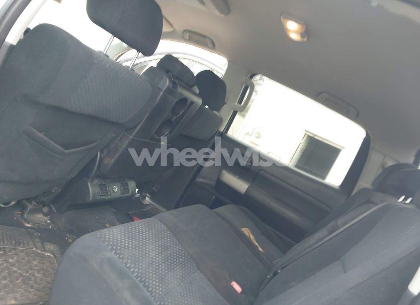 Photo 8 of 2007 Toyota Tundra SR5 5.7L V8 (VIN 5TBEV54197S458921)