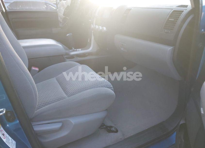 Photo 5 of 2008 Toyota Tundra SR5 5.7L V8 (VIN 5TBEV54198S477938)