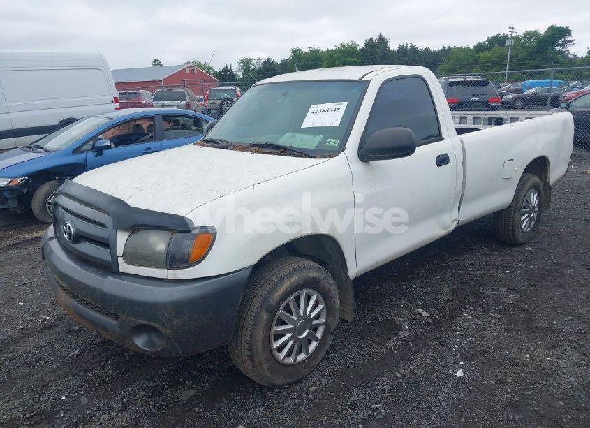 Photo 2 of 2003 Toyota Tundra (VIN 5TBJN32113S345657)