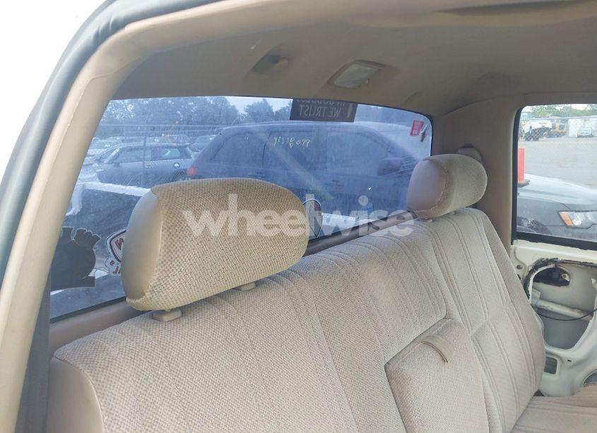 Photo 8 of 2003 Toyota Tundra (VIN 5TBJN32113S345657)