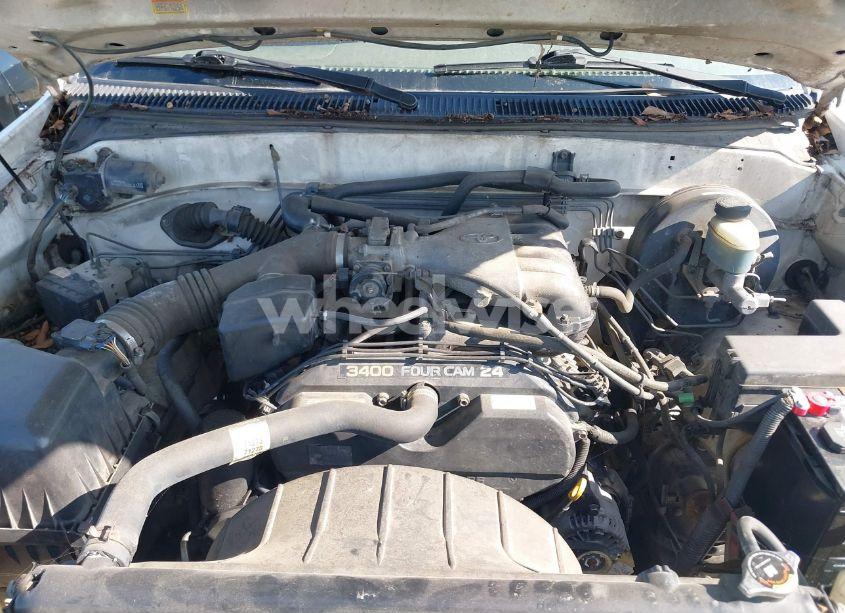 Photo 10 of 2004 Toyota Tundra (VIN 5TBJN32114S442875)