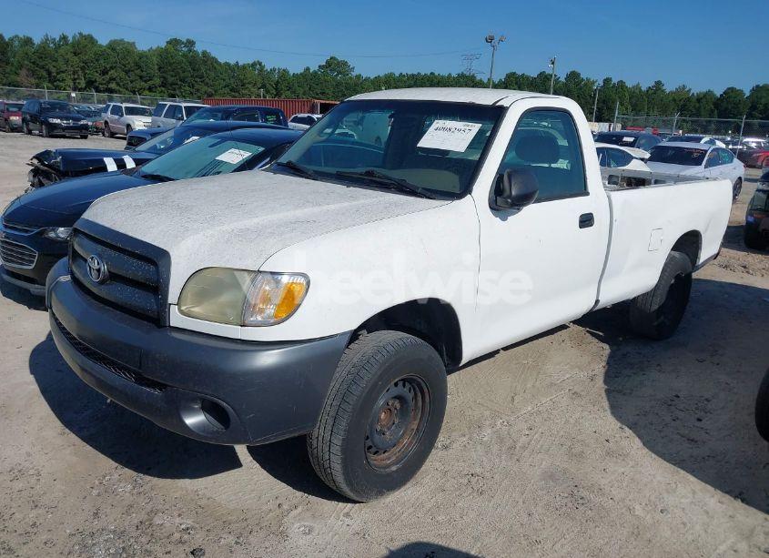 Photo 2 of 2004 Toyota Tundra (VIN 5TBJN32114S442875)