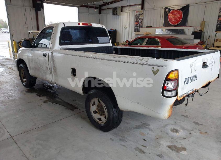 Photo 3 of 2004 Toyota Tundra (VIN 5TBJN32114S449440)