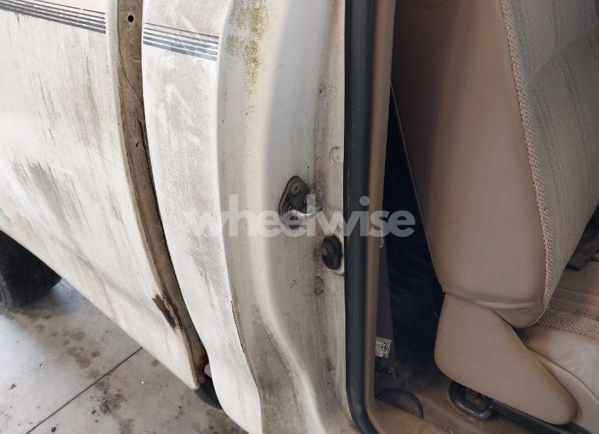 Photo 8 of 2004 Toyota Tundra (VIN 5TBJN32114S449440)