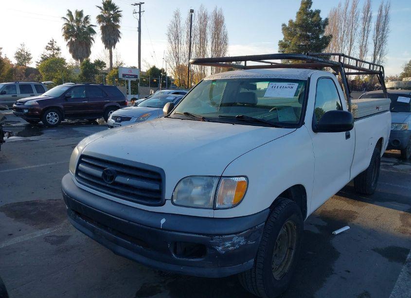 Photo 2 of 2000 Toyota Tundra (VIN 5TBJN3212YS061073)