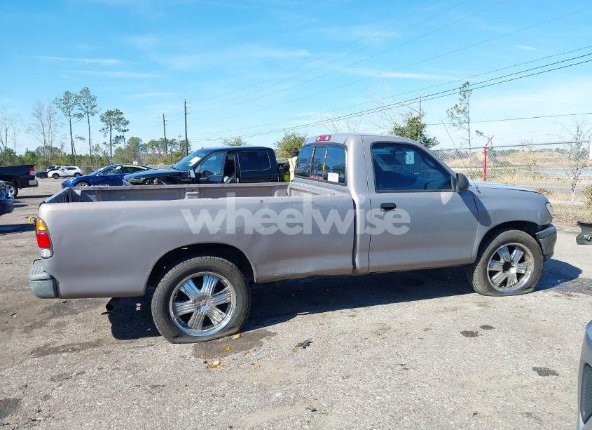 Photo 13 of 2002 Toyota Tundra (VIN 5TBJN32142S230470)