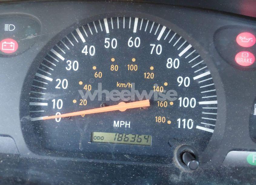 Photo 15 of 2002 Toyota Tundra (VIN 5TBJN32142S230470)