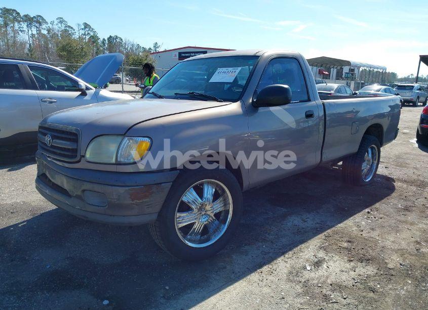 Photo 2 of 2002 Toyota Tundra (VIN 5TBJN32142S230470)