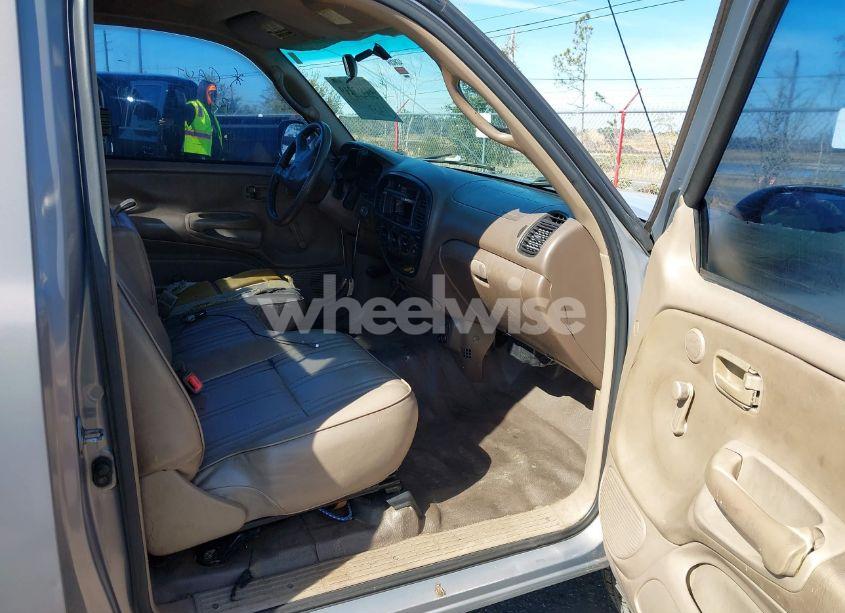 Photo 5 of 2002 Toyota Tundra (VIN 5TBJN32142S230470)