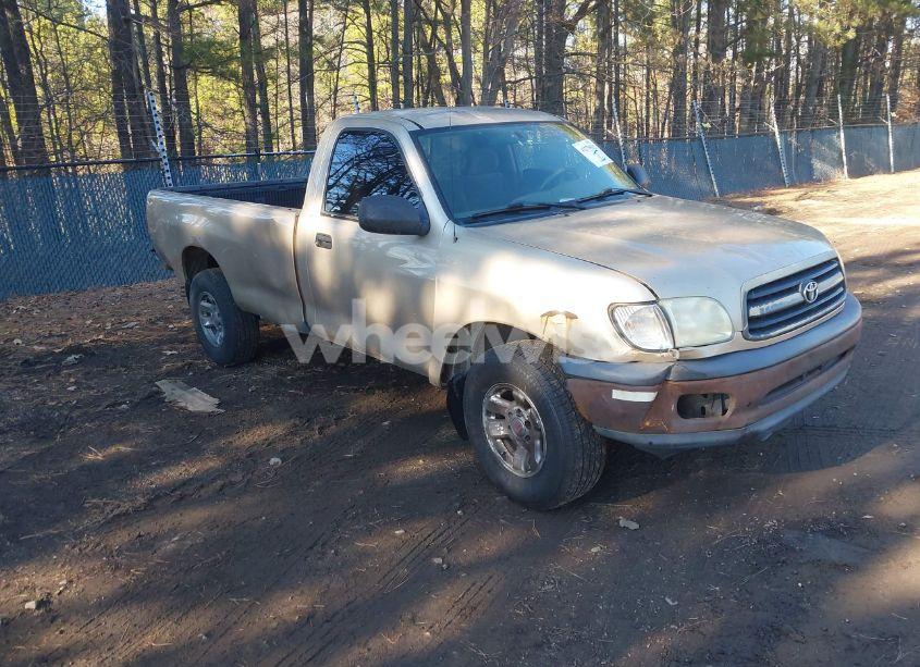 2002 Toyota Tundra (VIN 5TBJN32142S310013) main photo