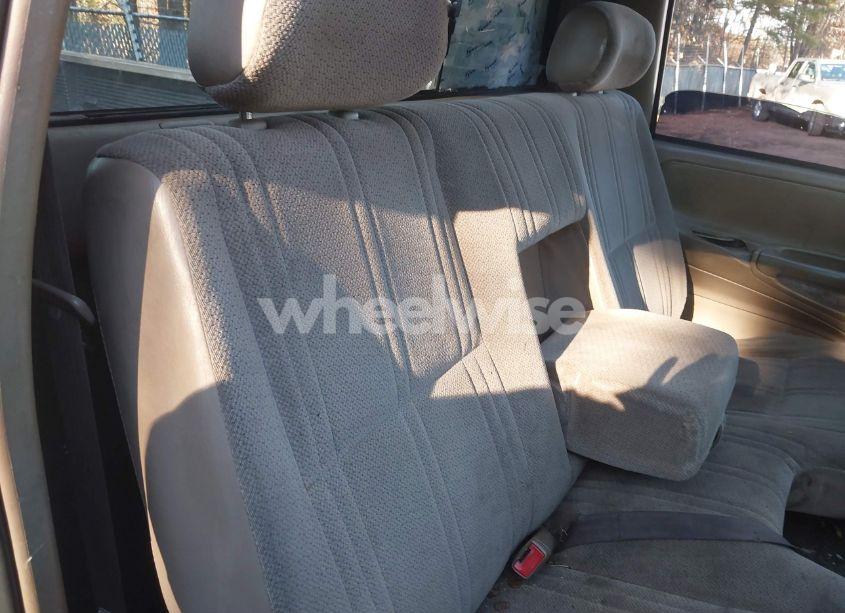 Photo 8 of 2002 Toyota Tundra (VIN 5TBJN32142S310013)