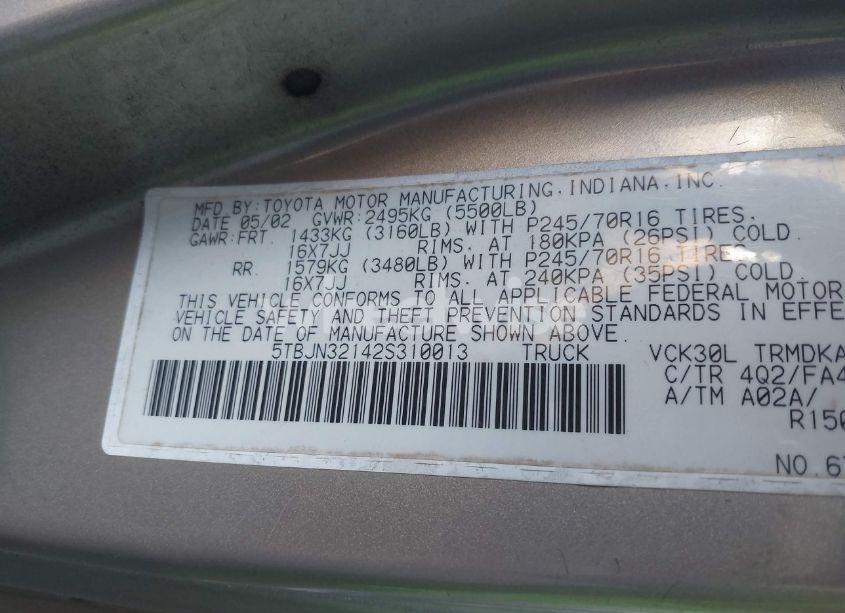 Photo 9 of 2002 Toyota Tundra (VIN 5TBJN32142S310013)