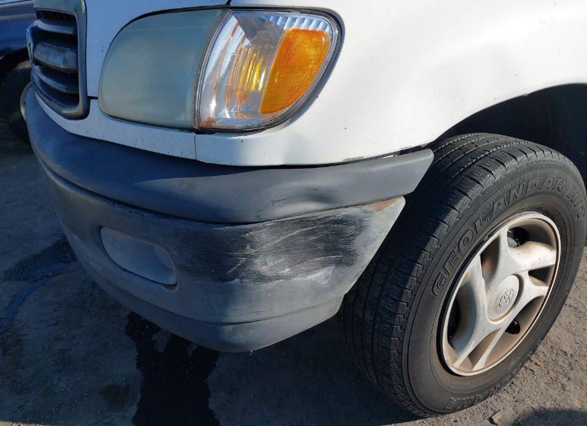 Photo 6 of 2001 Toyota Tundra (VIN 5TBJN32171S206131)