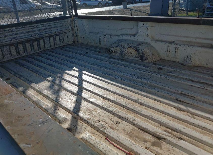 Photo 8 of 2001 Toyota Tundra (VIN 5TBJN32171S206131)