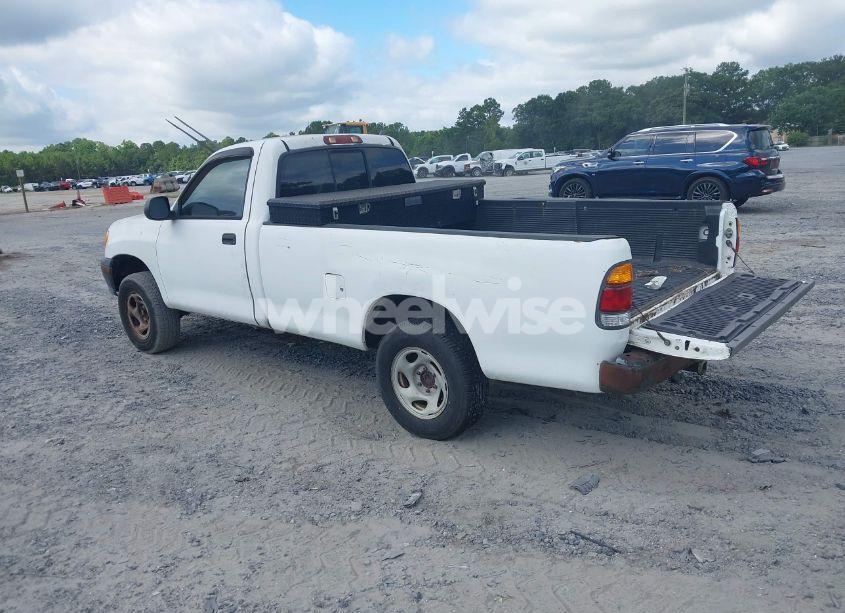 Photo 3 of 2001 Toyota Tundra (VIN 5TBJN32171S212866)