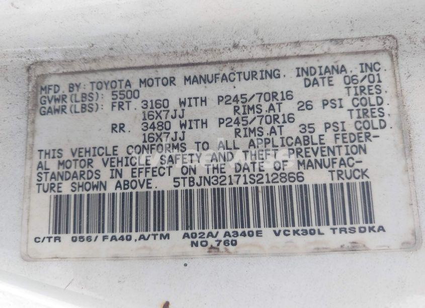 Photo 9 of 2001 Toyota Tundra (VIN 5TBJN32171S212866)