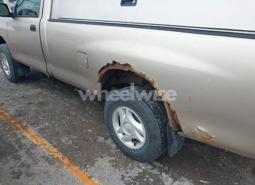 Photo 12 of 2002 Toyota Tundra (VIN 5TBJN321X2S252974)