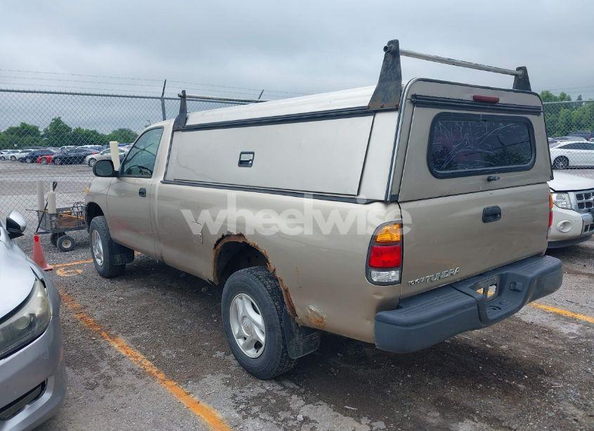 Photo 3 of 2002 Toyota Tundra (VIN 5TBJN321X2S252974)