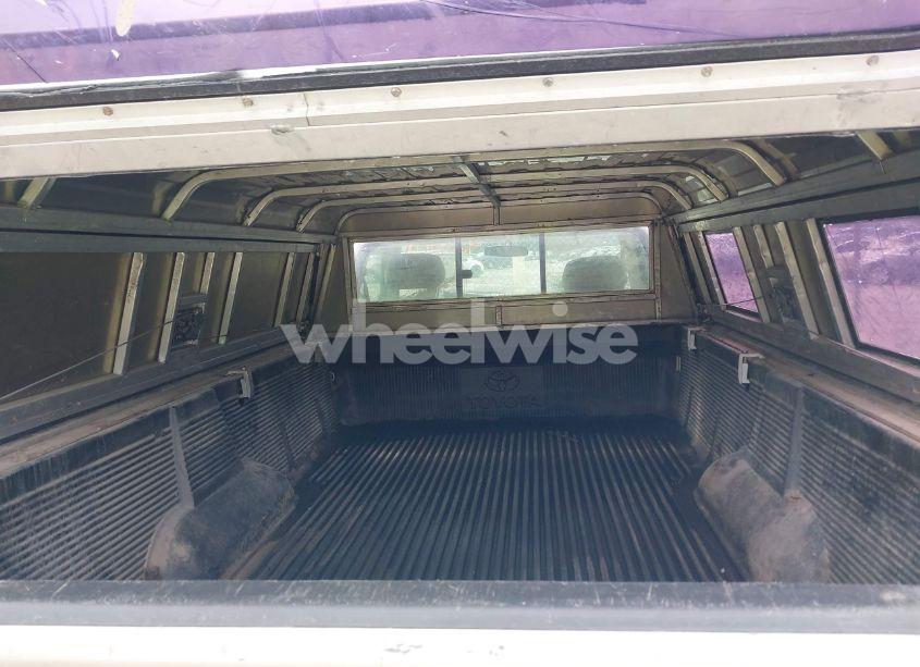 Photo 8 of 2002 Toyota Tundra (VIN 5TBJN321X2S252974)