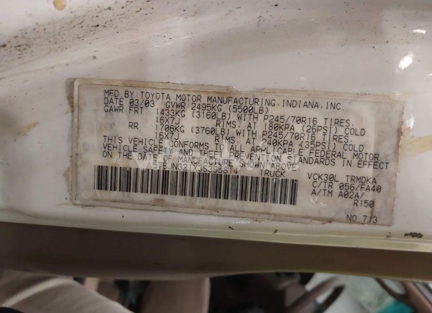 Photo 9 of 2003 Toyota Tundra (VIN 5TBJN321X3S395814)