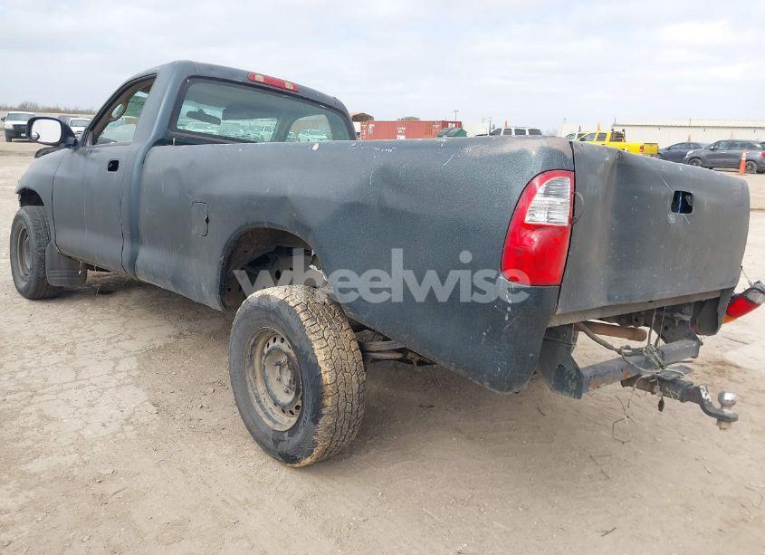 Photo 3 of 2005 Toyota Tundra BASE V8 (VIN 5TBJT32135S466795)
