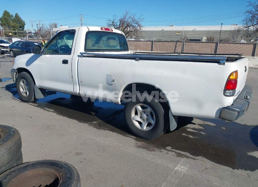 Photo 3 of 2005 Toyota Tundra BASE V8 (VIN 5TBJT32145S456843)