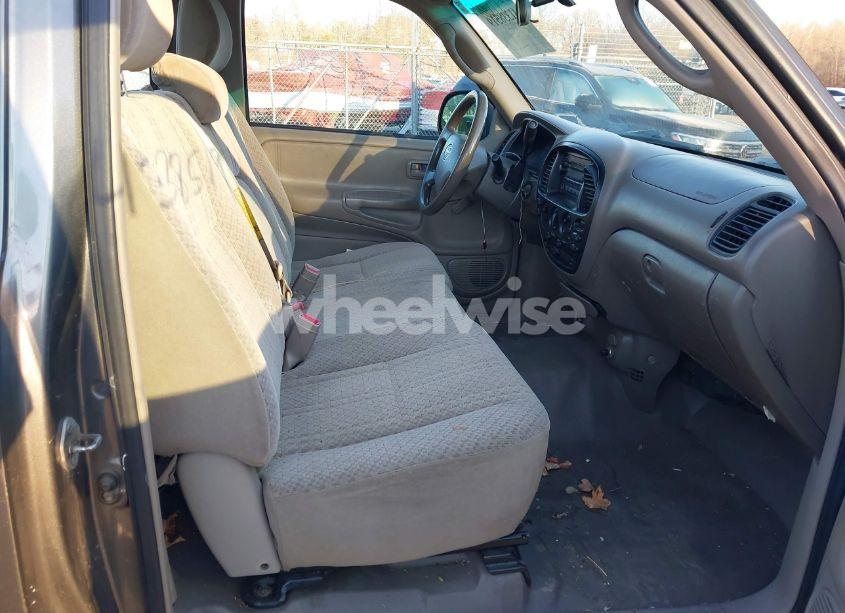 Photo 5 of 2006 Toyota Tundra BASE V8 (VIN 5TBKT42126S485611)